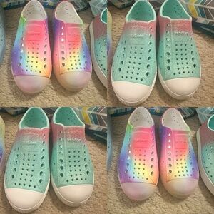 Two pair of native Jefferson’s - teal/pink glitter and rainbow Multicolor